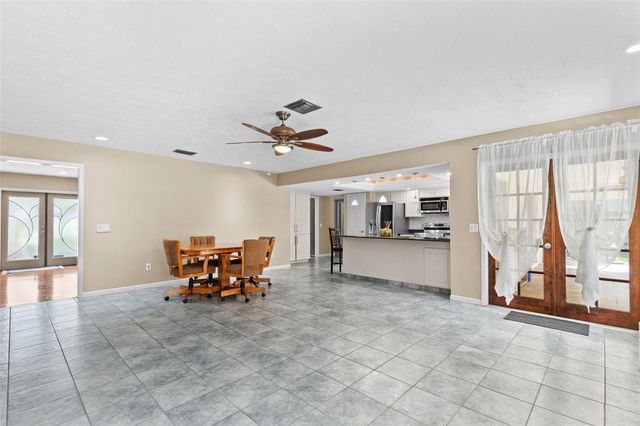 2311 LONG GREEN COURT, Valrico, FL 33596