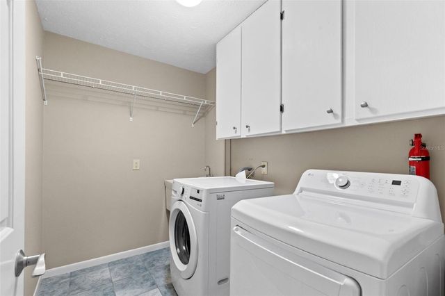 2311 LONG GREEN COURT, Valrico, FL 33596
