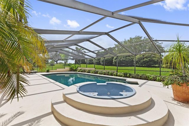 2311 LONG GREEN COURT, Valrico, FL 33596