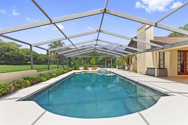 2311 LONG GREEN COURT, Valrico, FL 33596