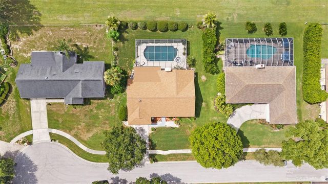 2311 LONG GREEN COURT, Valrico, FL 33596