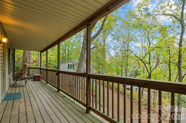 42 Greenview Drive, Maggie Valley, NC 28751