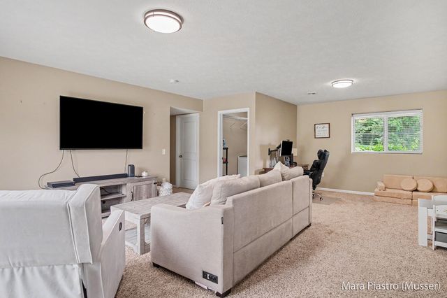 4558 Green Meadow Drive, Leighton Twp, MI 49316