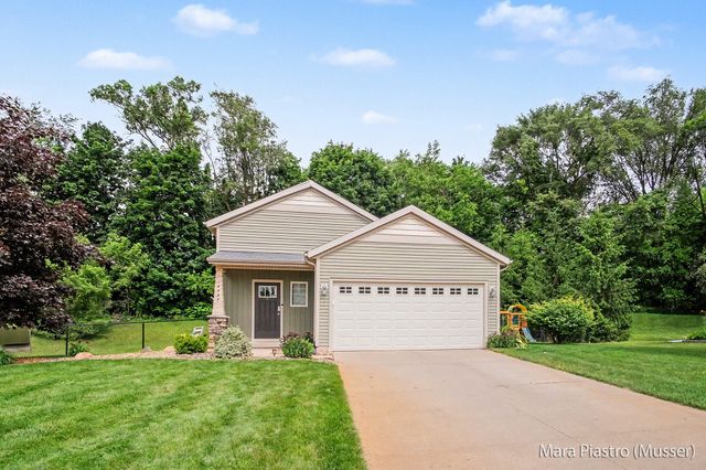 4558 Green Meadow Drive, Leighton Twp, MI 49316