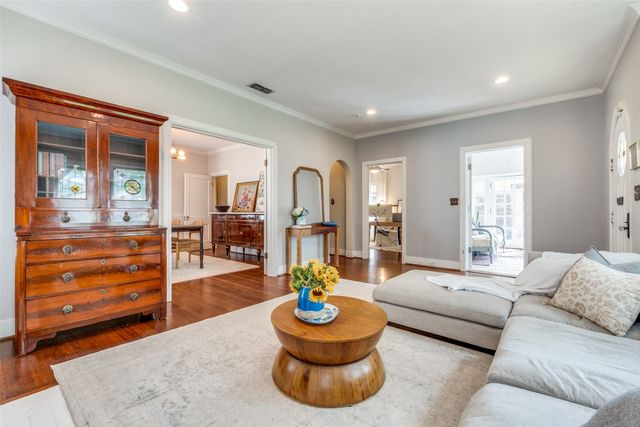 5915 Monticello Avenue, Dallas, TX 75206