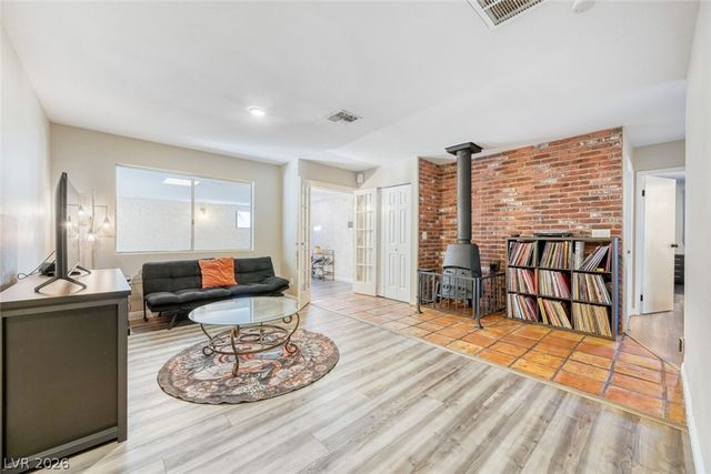 325 West Rochell Drive, Henderson, NV 89015