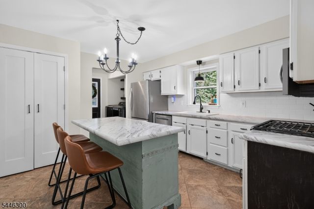 64 Valley Rd, Butler Boro, NJ 07405