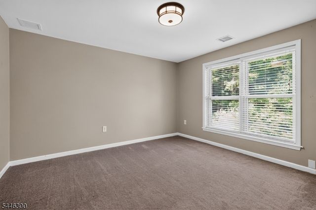 64 Valley Rd, Butler Boro, NJ 07405
