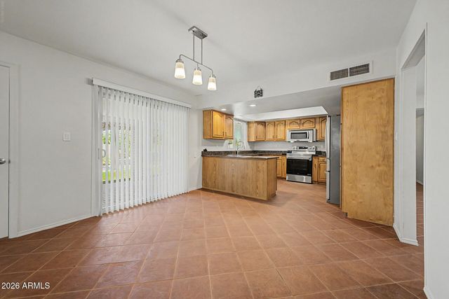 3910 E SHANGRI LA Road, Phoenix, AZ 85028