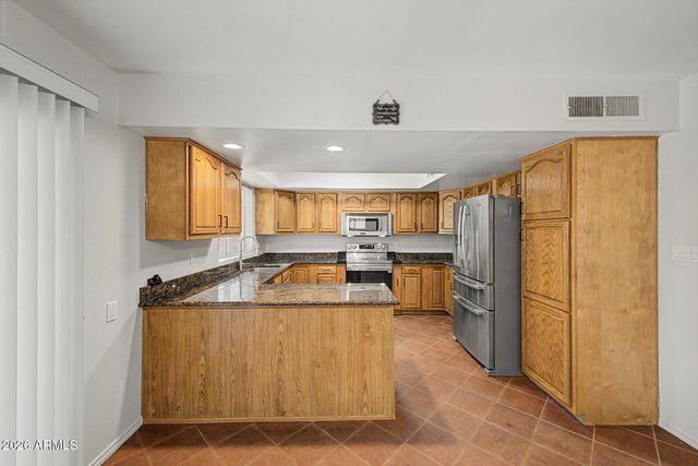 3910 E SHANGRI LA Road, Phoenix, AZ 85028