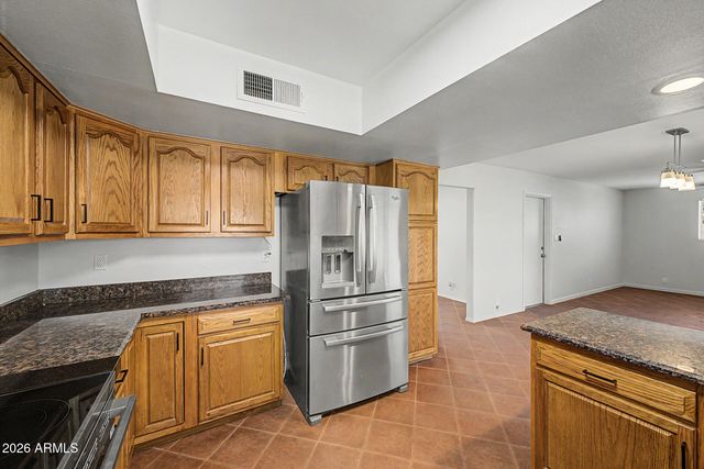 3910 E SHANGRI LA Road, Phoenix, AZ 85028