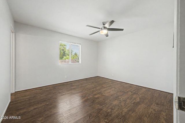 3910 E SHANGRI LA Road, Phoenix, AZ 85028
