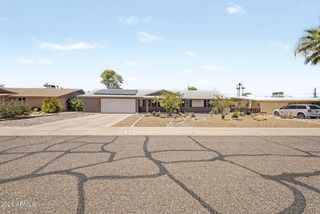 3910 E SHANGRI LA Road, Phoenix, AZ 85028