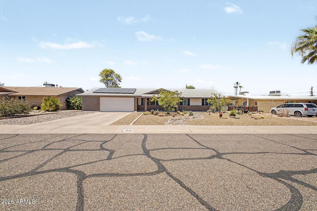 3910 E SHANGRI LA Road, Phoenix, AZ 85028