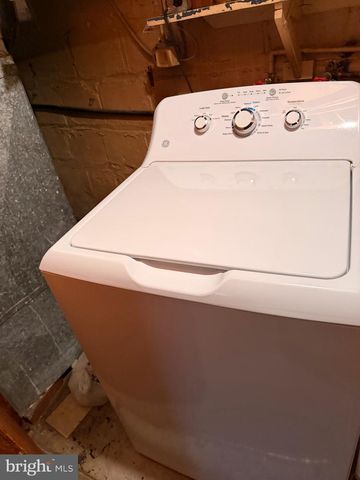 1001 30TH ST SE, Washington, DC 20019