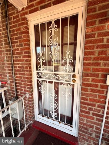 1001 30TH ST SE, Washington, DC 20019