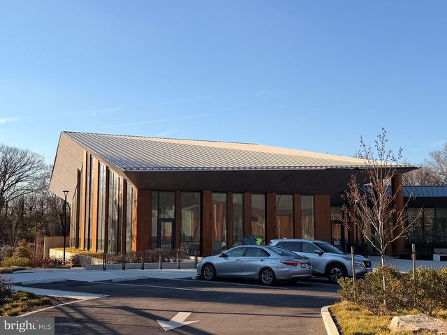 1001 30TH ST SE, Washington, DC 20019