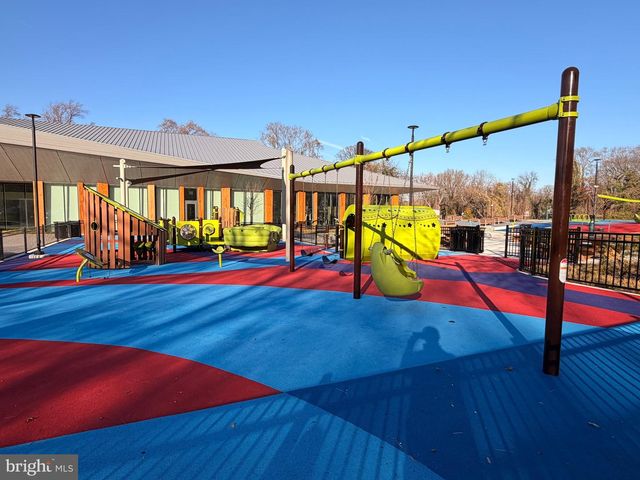 1001 30TH ST SE, Washington, DC 20019