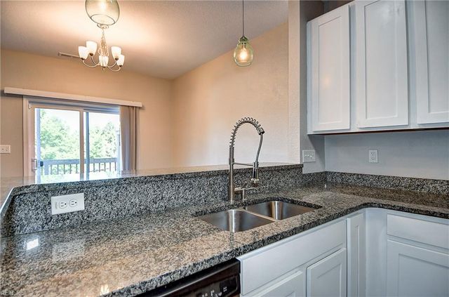 239 Breccia LN, Virginia Beach, VA 23462