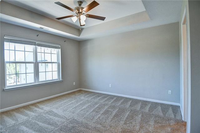 239 Breccia LN, Virginia Beach, VA 23462