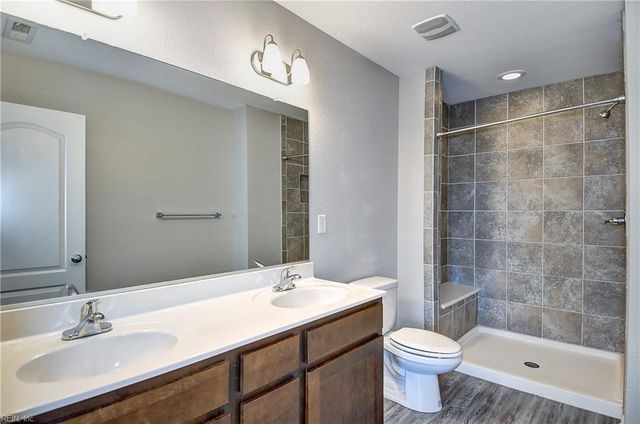 239 Breccia LN, Virginia Beach, VA 23462