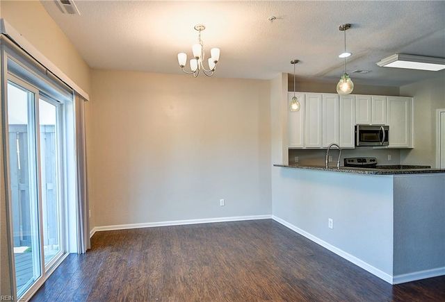 239 Breccia LN, Virginia Beach, VA 23462