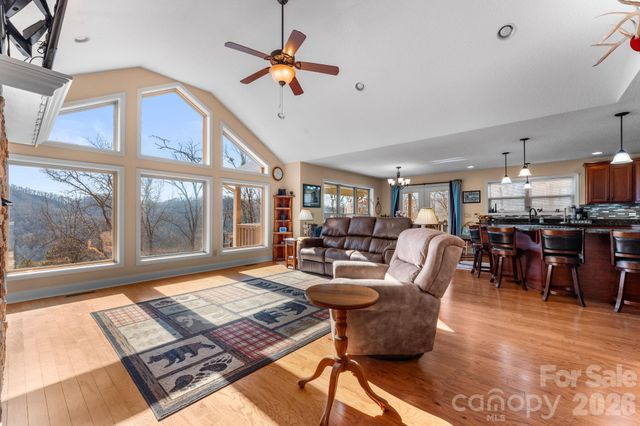 790 Moonlight Trail, Bryson City, NC 28713