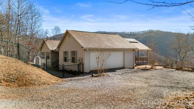 790 Moonlight Trail, Bryson City, NC 28713