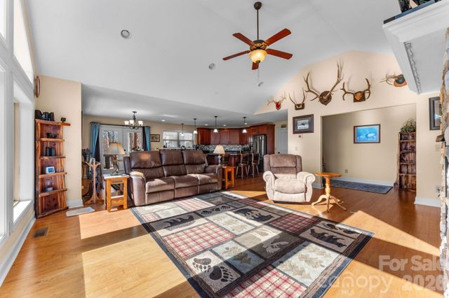 790 Moonlight Trail, Bryson City, NC 28713