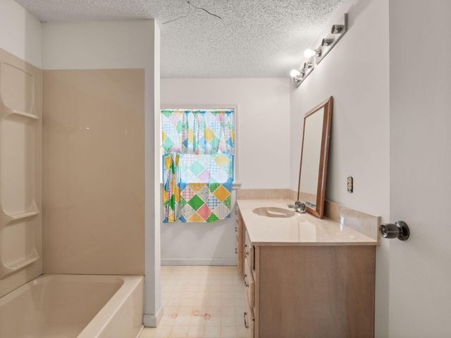 304 Broad St, Deridder, LA 70634