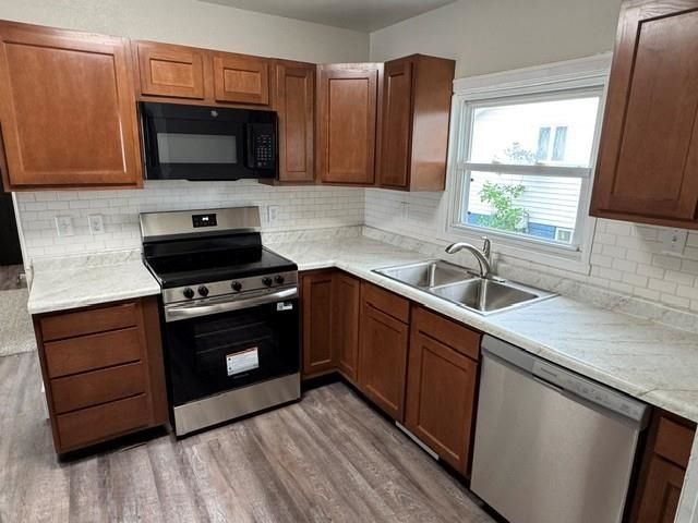 1004 S Kinney Avenue, Pleasant, MI 48858