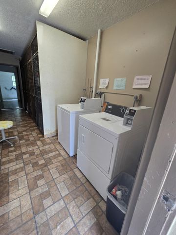 7310 NW 1ST Street NW 206, Margate, FL 33063