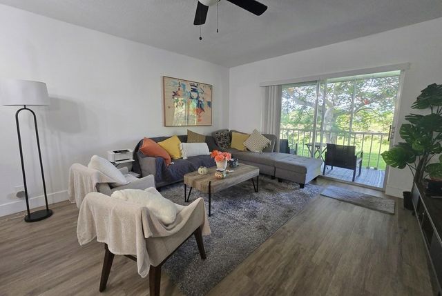 7310 NW 1ST Street NW 206, Margate, FL 33063