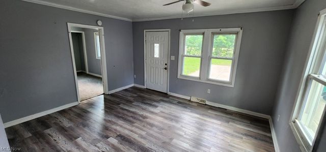 14809 Rockside Road, Maple Heights, OH 44137