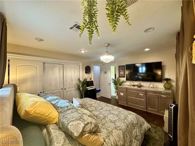 7258 Loma Alta Circle, Las Vegas, NV 89120