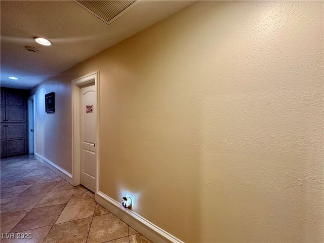 7258 Loma Alta Circle, Las Vegas, NV 89120