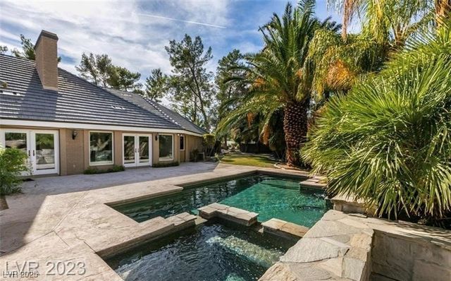 7258 Loma Alta Circle, Las Vegas, NV 89120