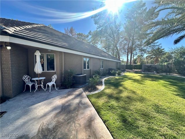 7258 Loma Alta Circle, Las Vegas, NV 89120