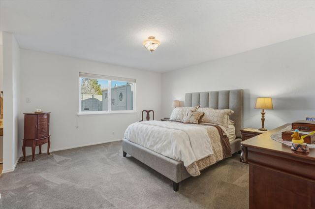 6805 Orphelia Avenue NE, Albuquerque, NM 87109