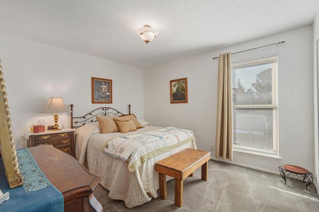 6805 Orphelia Avenue NE, Albuquerque, NM 87109