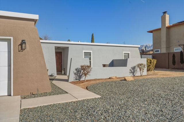 6805 Orphelia Avenue NE, Albuquerque, NM 87109