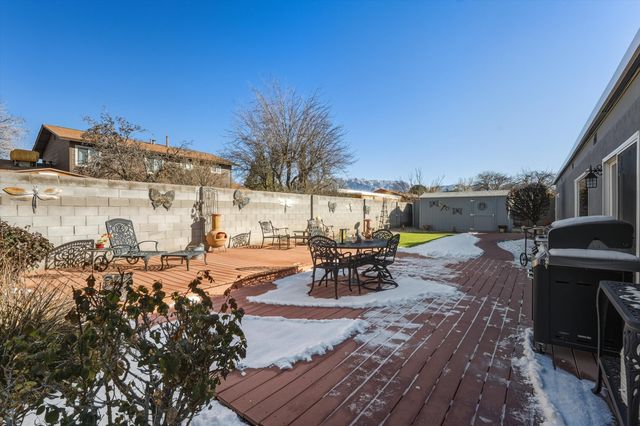 6805 Orphelia Avenue NE, Albuquerque, NM 87109