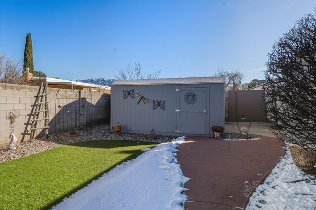 6805 Orphelia Avenue NE, Albuquerque, NM 87109