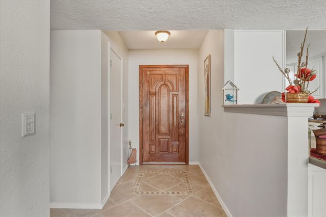 6805 Orphelia Avenue NE, Albuquerque, NM 87109