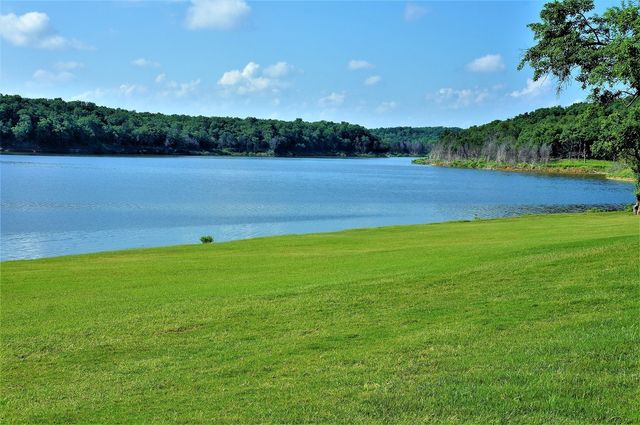 432 Pasadera Circle, Gordonville, TX 76245