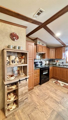 824 Holiday Village Drive, Quitman, TX 75783