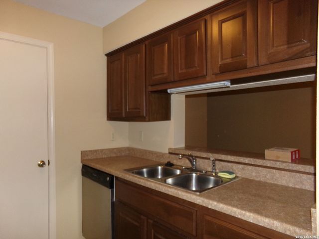 13018 Heimer Rd Apt 709, San Antonio, TX 78216