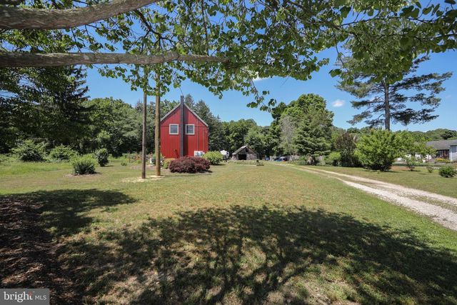 201 RAILROAD AVE, Franklinville, NJ 08322