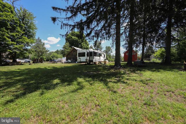 201 RAILROAD AVE, Franklinville, NJ 08322