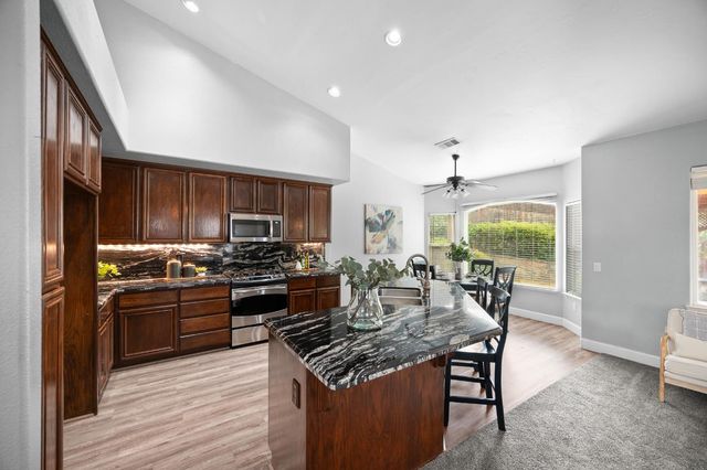 2778 Silverado Dr, Valley Springs, CA 95252